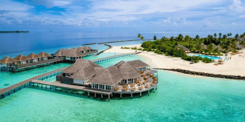 Iru Veli (8) Iru Veli 8 WOLO Travel